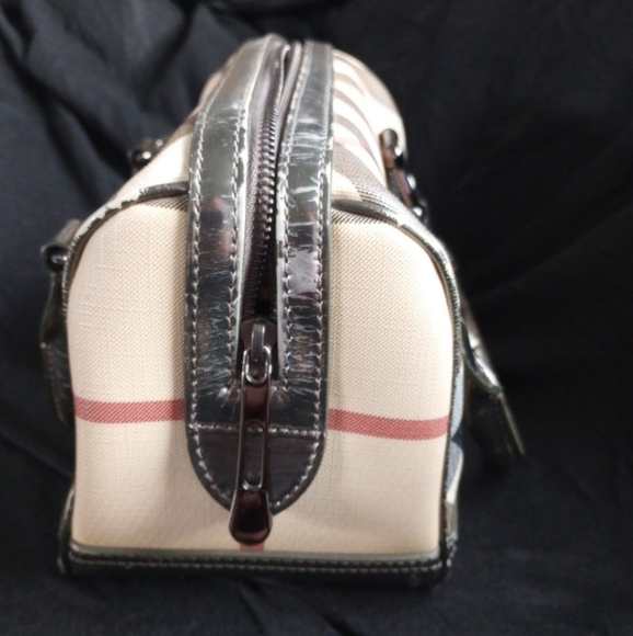Burberry Handbag - Picture 3 of 10